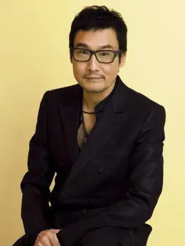 狄文杰(梁家辉饰演)